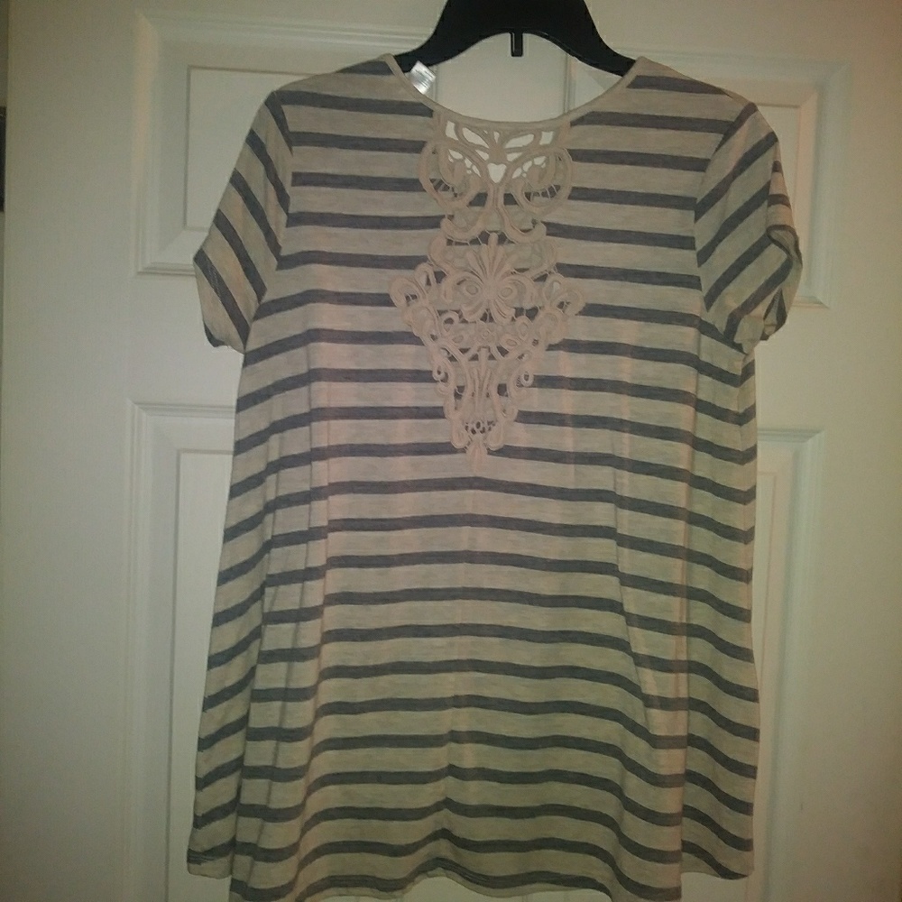 Strip deco lace up back